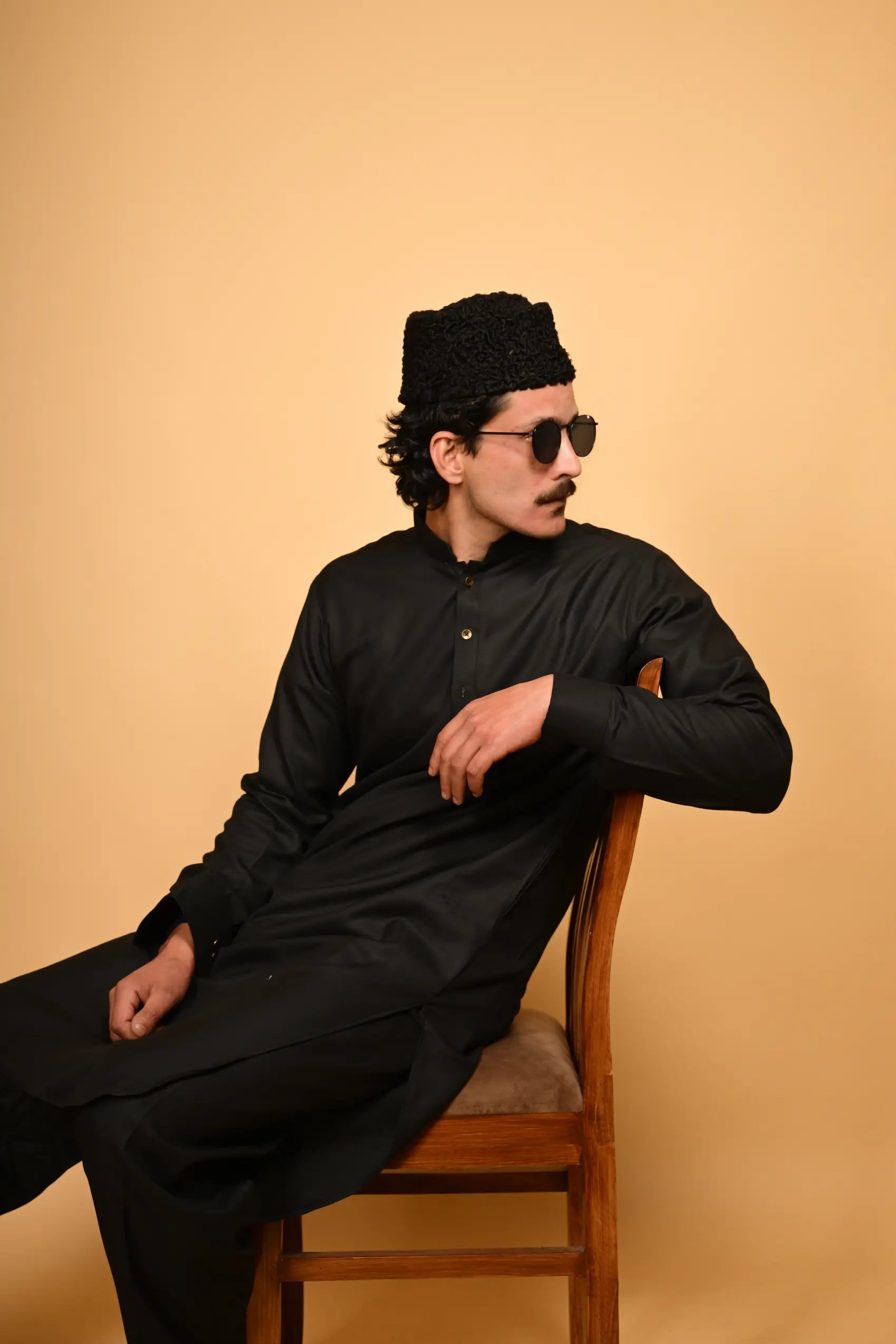 Pathan Black Kameez Shalwar