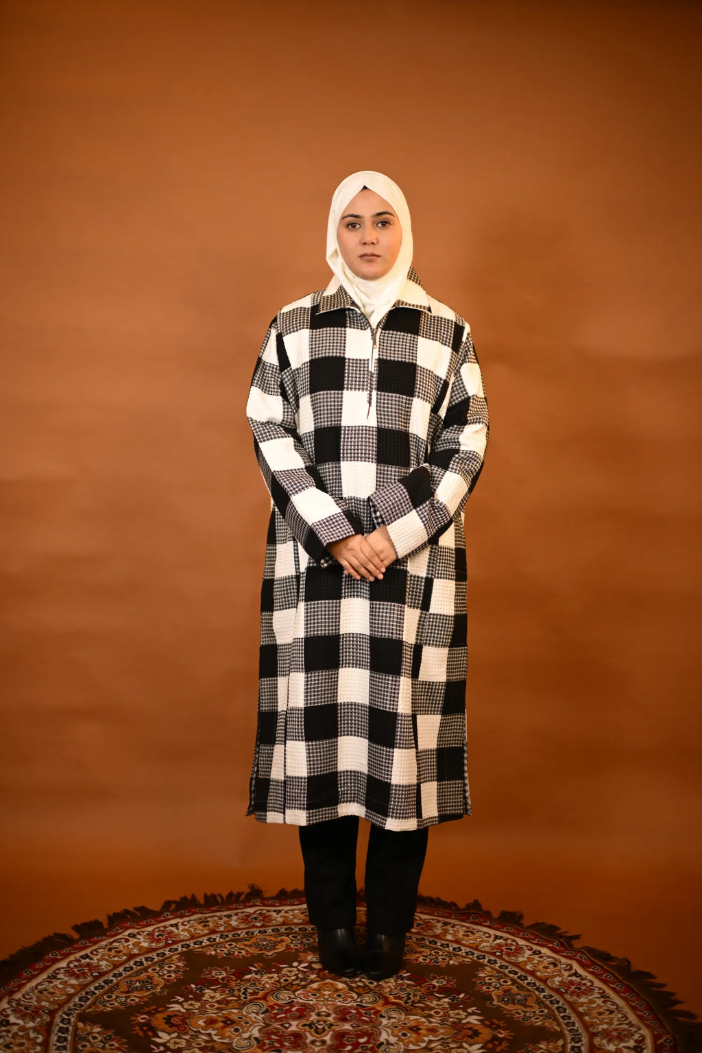 أبيض وأسود كشميري فيران تقليدي