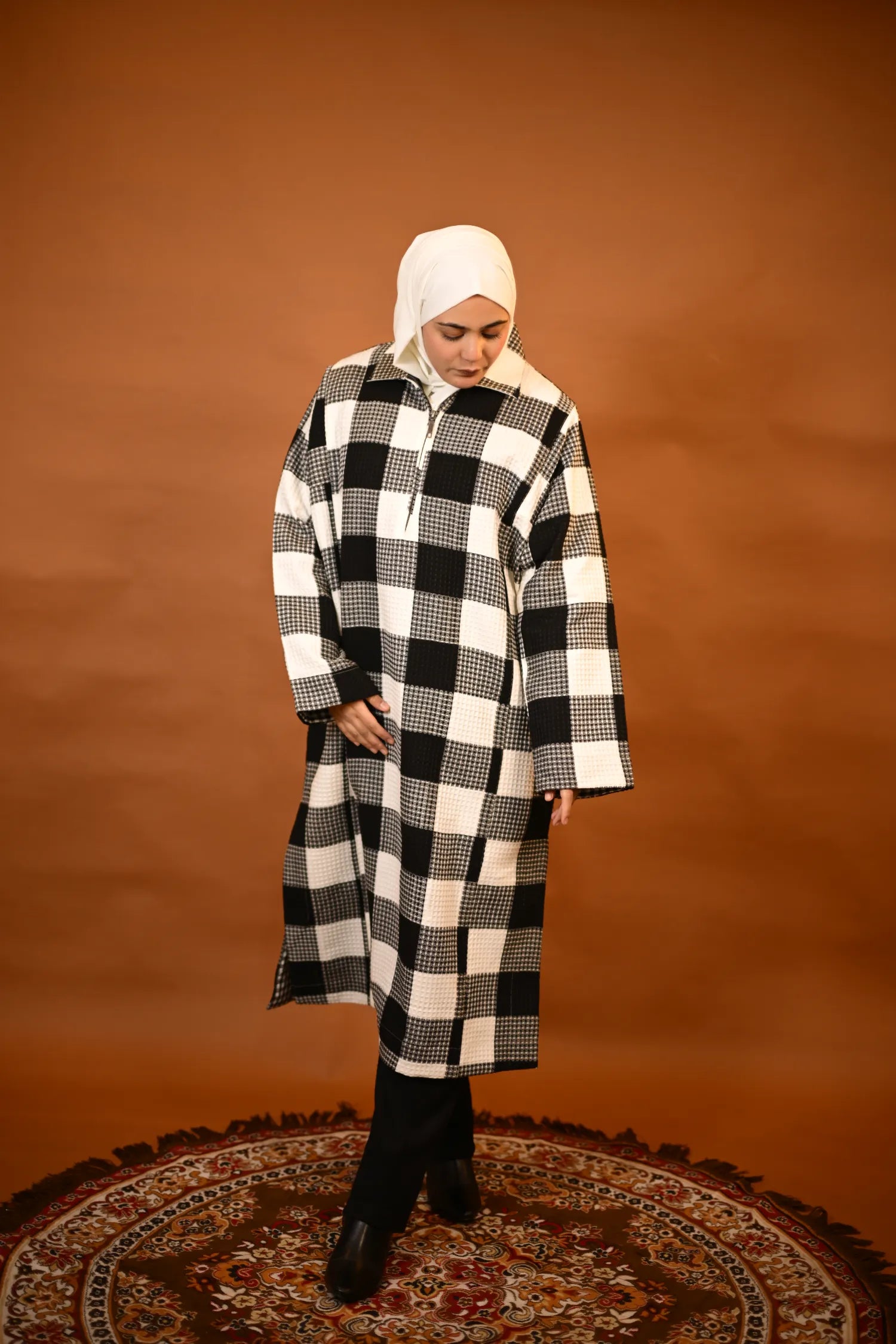 Black & White kashmiri Traditional Pheran