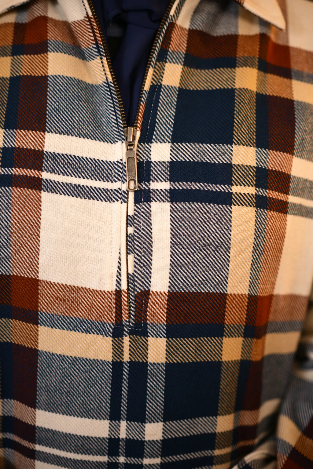 الكشميري الأزرق المتقلب الفيران التقليدي