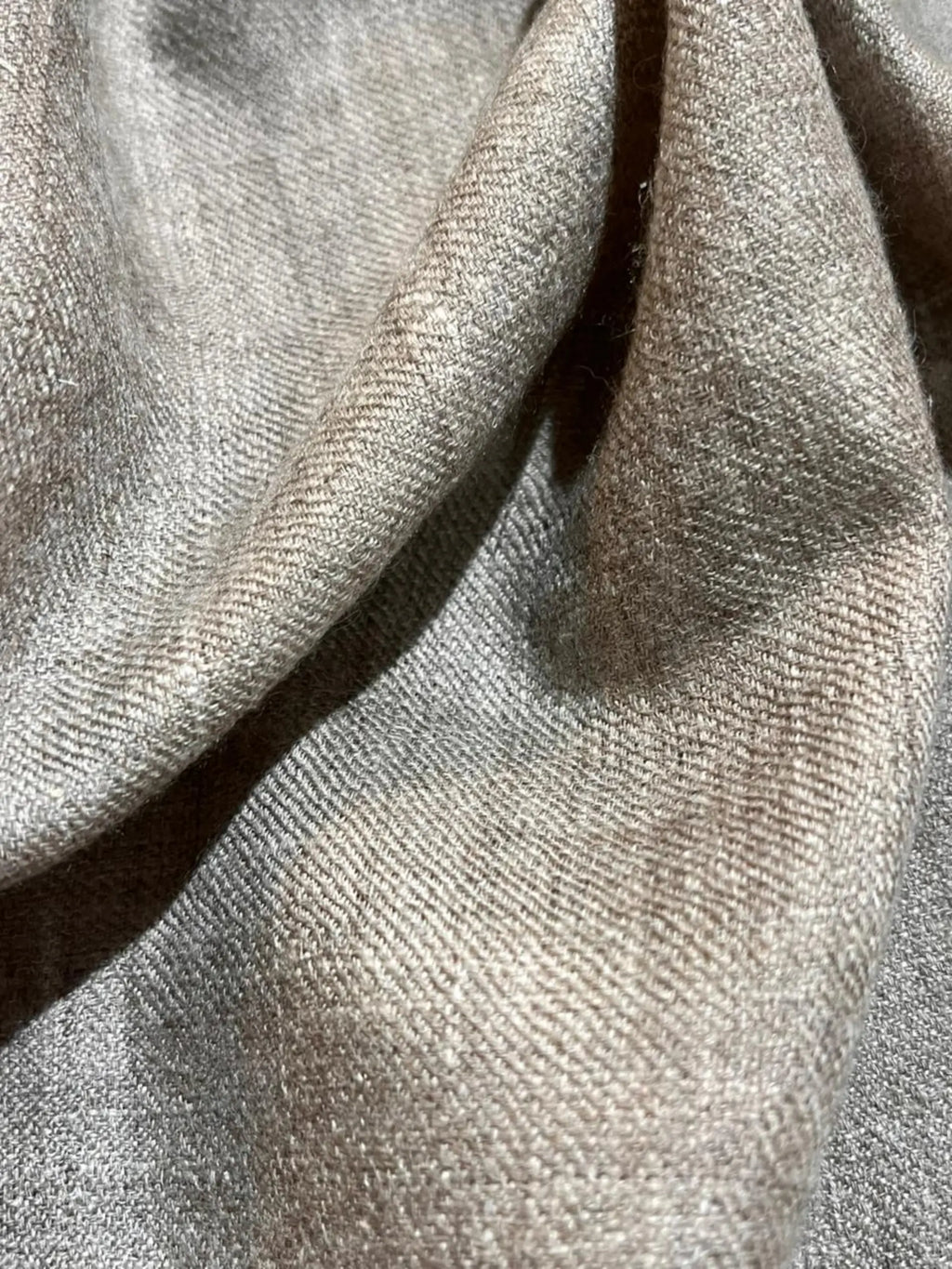 Natural White Handwoven Cashmere – 260 GSM
