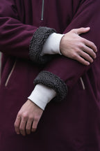 معطف صوف مغلق بلون قرمزي داكن | ليس معطفًا من الصوف