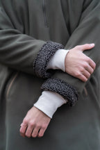 معطف صوف زيتوني باهت مغلق | ليس معطفًا من الصوف