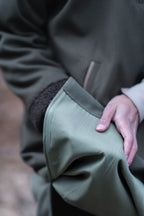 معطف صوف زيتوني باهت مغلق | ليس معطفًا من الصوف