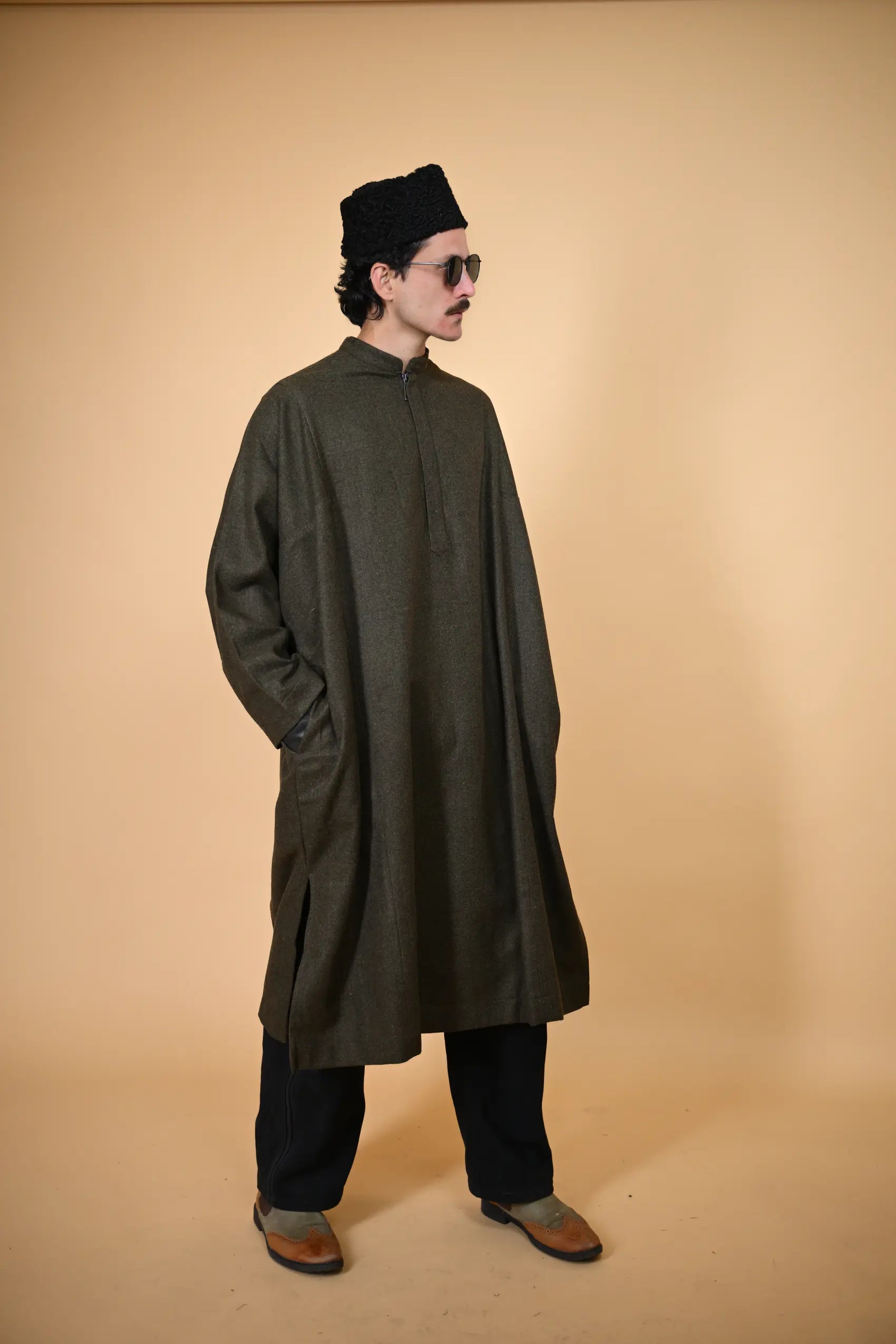 baraqah dark green kashmiri traditional pheran for men 