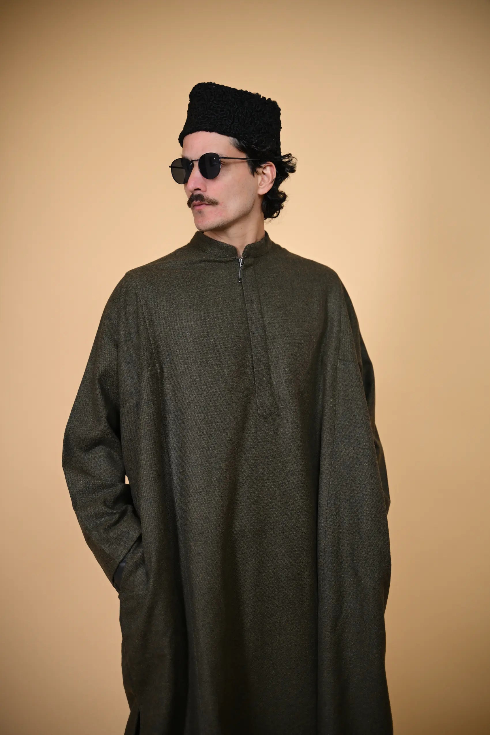 baraqah dark green kashmiri traditional pheran for men 