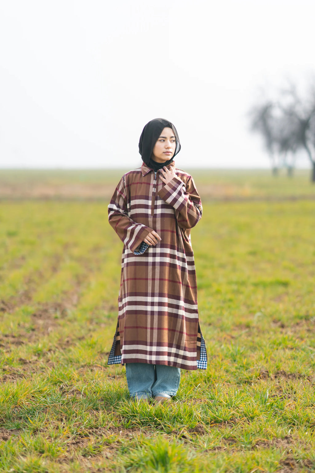 Wine Brown Checked kashmiri Traditional female winter Pheran
