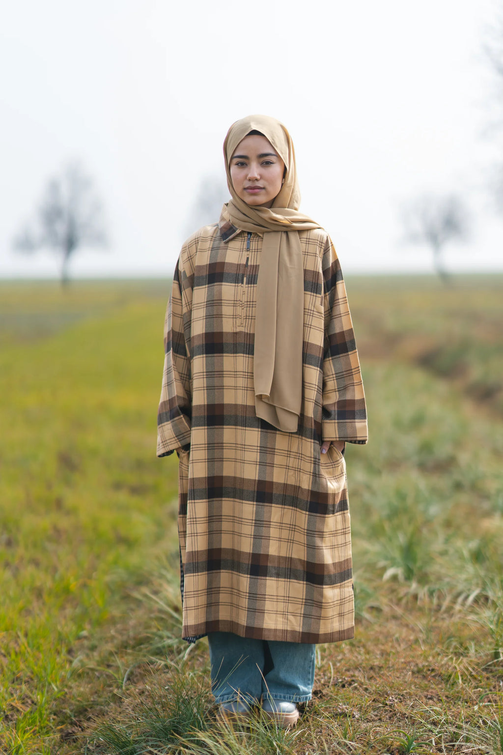 Soft Camel Checked kashmiri Traditional female winter  Pheran
