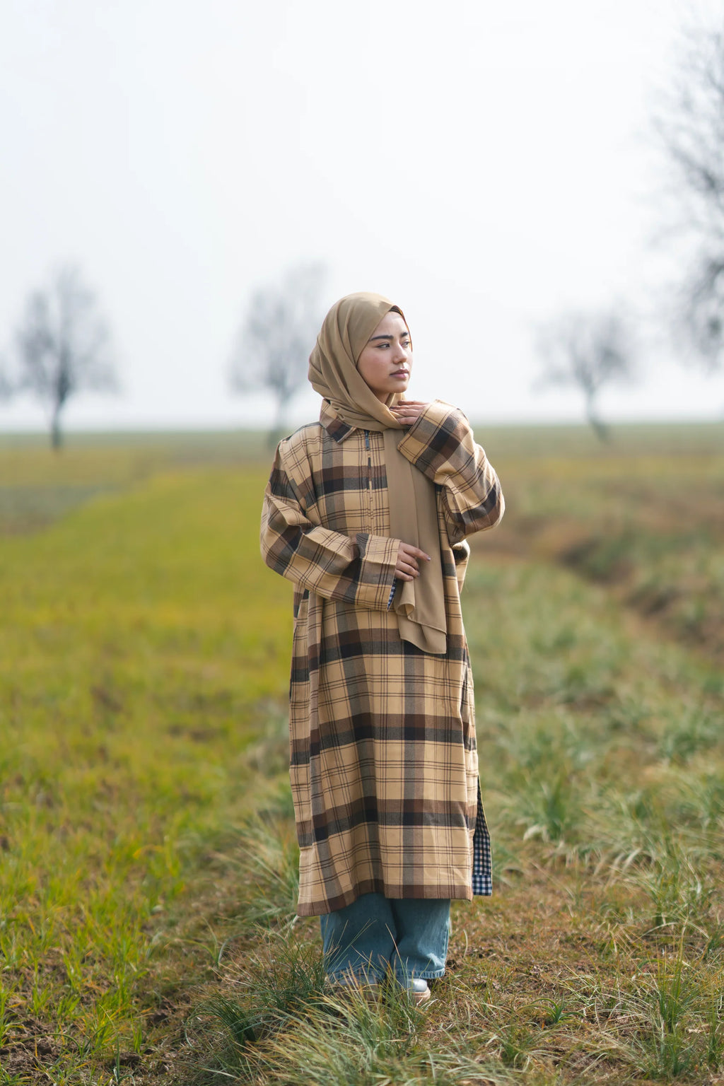 Soft Camel Checked kashmiri Traditional female winter  Pheran
