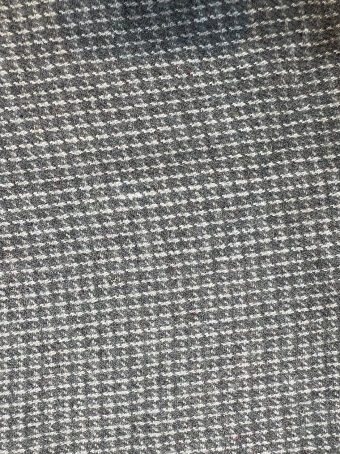 Greyhound Classic Cashmere Merino Tweed