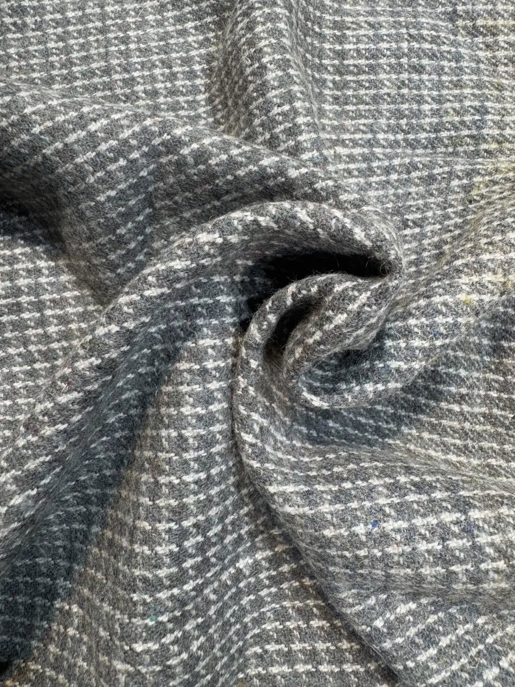 Greyhound Classic Cashmere Merino Tweed