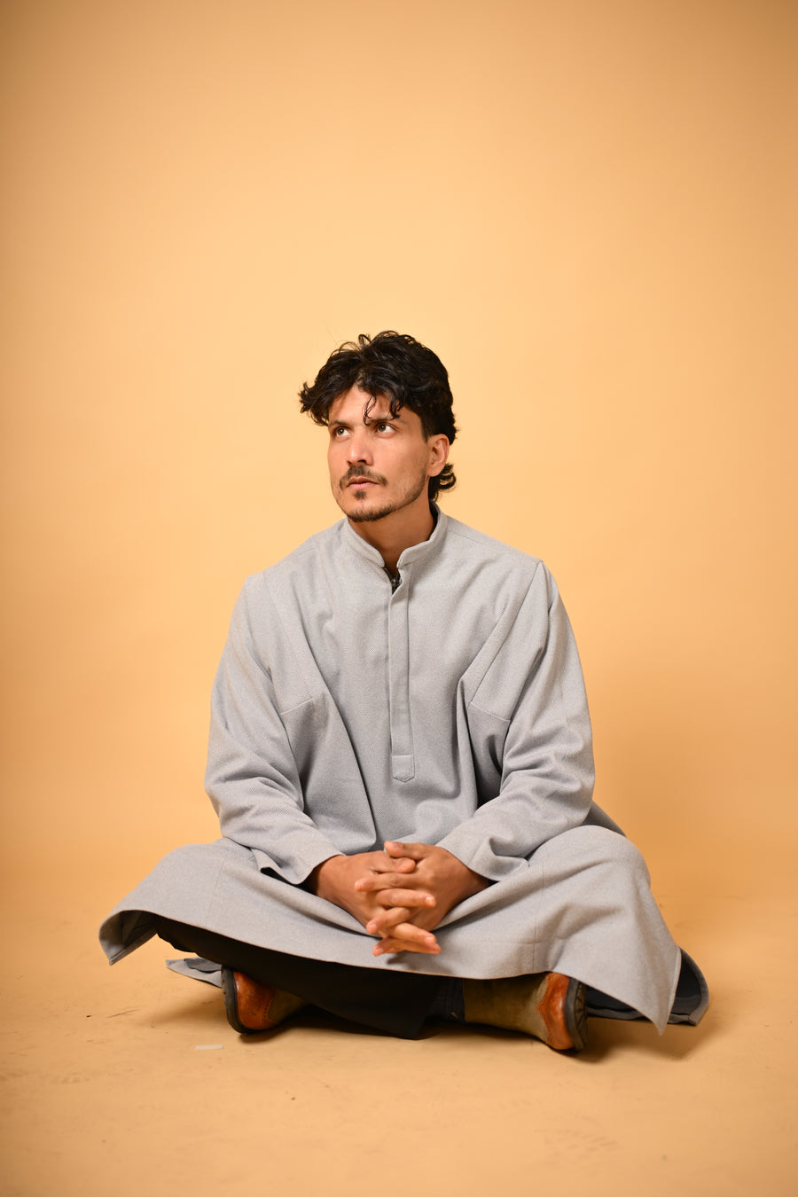 Whitish Grey Dotted Pheran