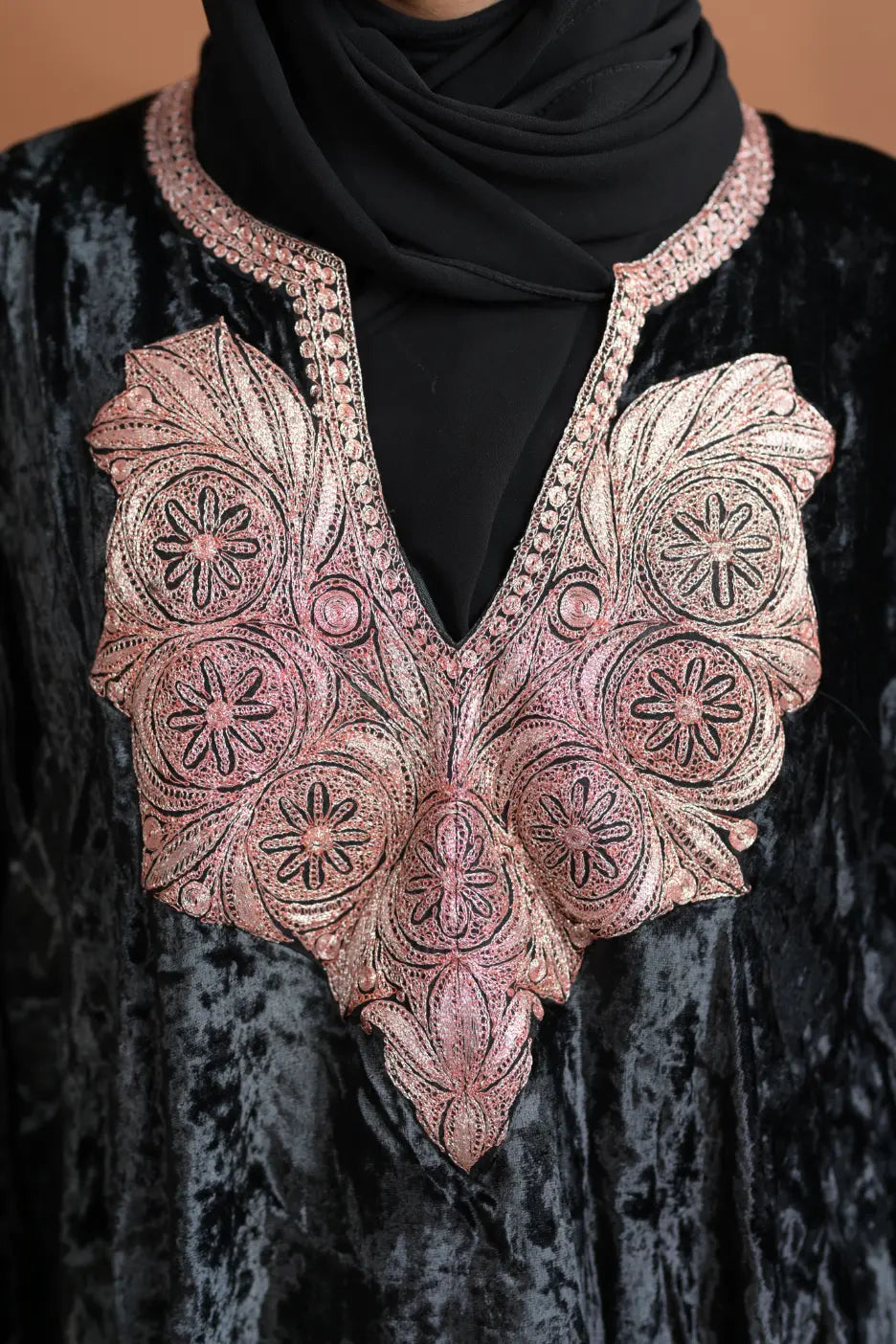 Black Kashmiri Pheran For Females