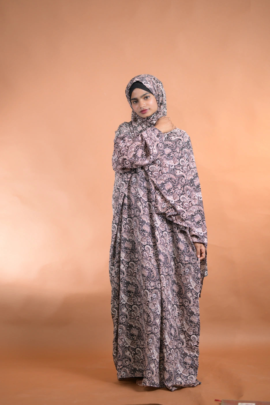 Black Paisley Floral Abaya